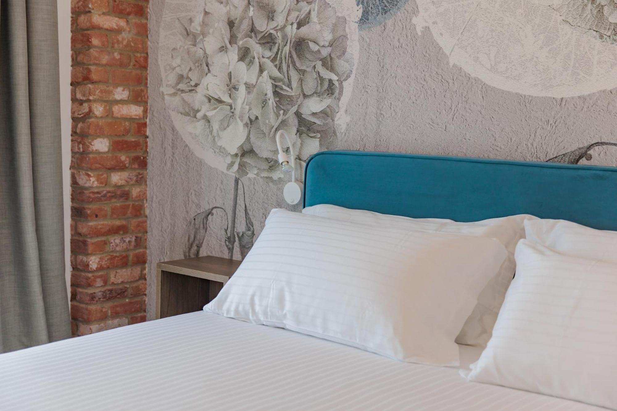 Ophelia Hotel Cazzago San Martino المظهر الخارجي الصورة
